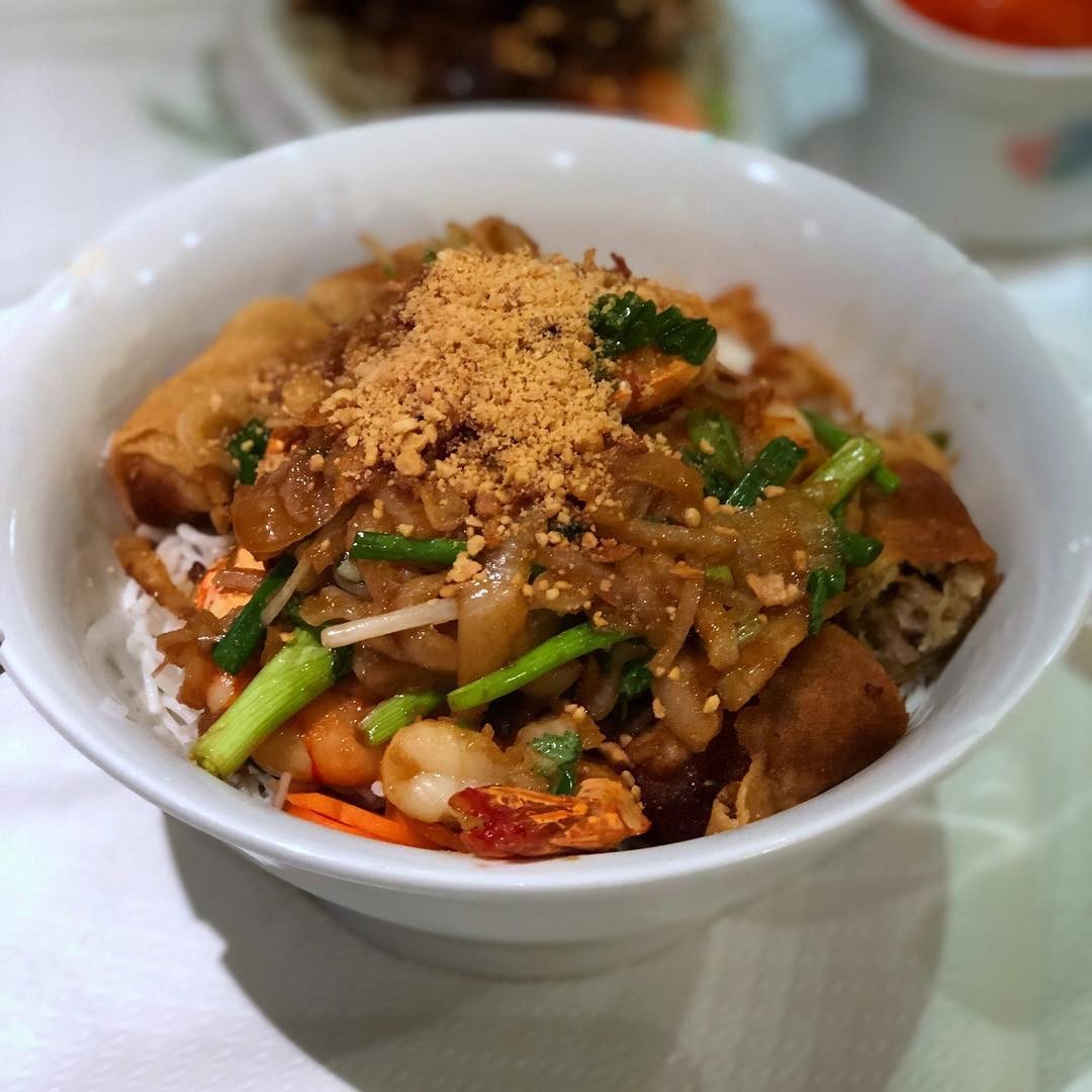 Pho Tai photo