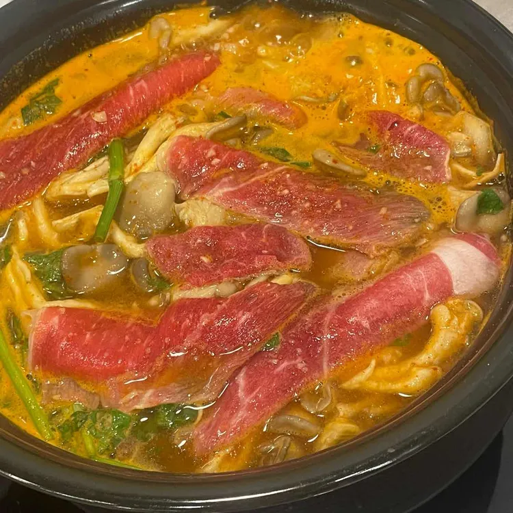 등촌샤브칼국수 (Deungchon Shabu) photo